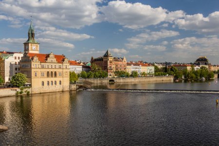 Téléchargez les photos : Vue de la rivière Vltava à Prague, République tchèque - en image libre de droit