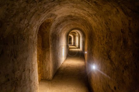 Téléchargez les photos : Tunnel du château souterrain de Zhangbi dans le village de Zhangbicun, Chine - en image libre de droit