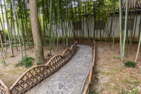 Téléchargez les photos : Pavillon Garden of Blue Wave (Canglang) à Suzhou, province du Jiangsu, Chine - en image libre de droit