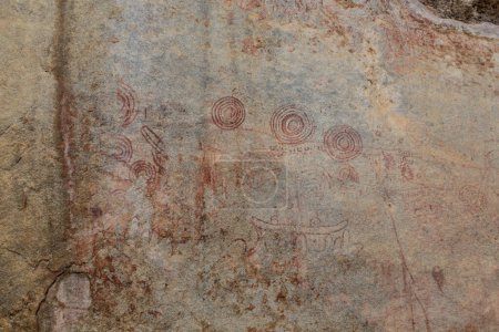 Foto de Pinturas rupestres antiguas en Nyero, Uganda - Imagen libre de derechos