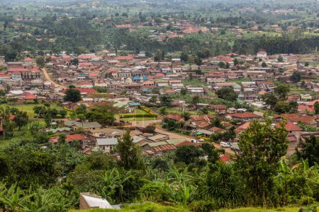 Téléchargez les photos : Vue aérienne de Fort Portal, Ouganda - en image libre de droit