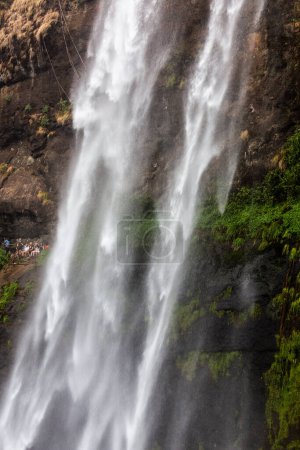 Téléchargez les photos : Vue des chutes de Sipi, Ouganda - en image libre de droit