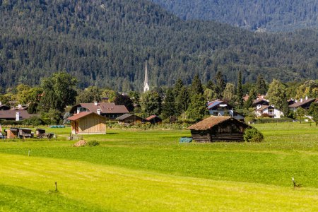 Foto de View of Garmisch-Partenkirchen in Bayern, Germany - Imagen libre de derechos