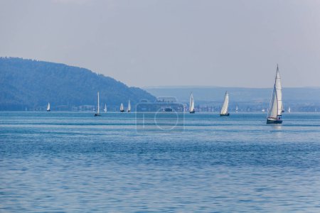 Téléchargez les photos : Voiliers au lac de Constance, État de Bade-Wurttemberg, Allemagne - en image libre de droit
