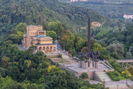 Photo for VELIKO TARNOVO, BULGARIA - JULY 25, 2019: State Art Gallery Boris Denev and Monument to the Assen Dynasty in Veliko Tarnovo town, Bulgaria - Royalty Free Image