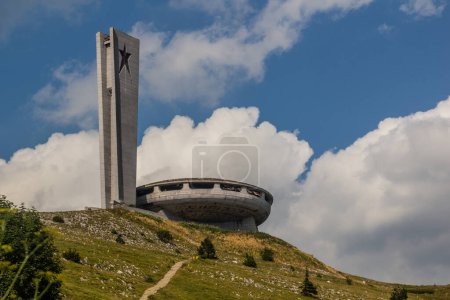 Foto de Vista del monumento de Buzludzha en Bulgaria - Imagen libre de derechos