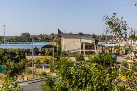 Téléchargez les photos : Vue du poste frontalier Ethiopie-Kenya à Moyale - en image libre de droit