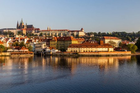 Téléchargez les photos : Vue du château de Prague, République tchèque - en image libre de droit