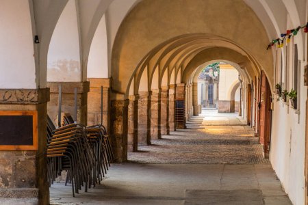 Téléchargez les photos : Archway in the Lesser Side à Prague, République tchèque - en image libre de droit