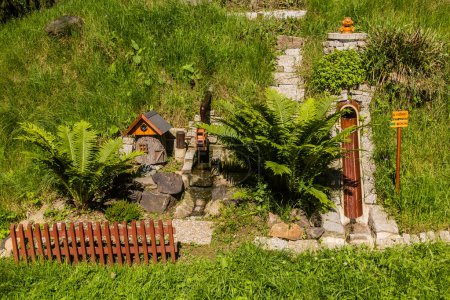 Foto de Pequeño modelo de un molino en la Suiza de Bohemia, República Checa - Imagen libre de derechos