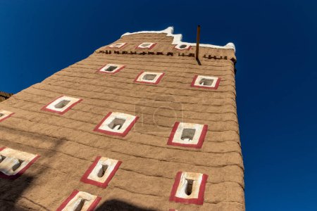 Téléchargez les photos : Maison traditionnelle en pisé à Dhahran al Janub, Arabie Saoudite - en image libre de droit