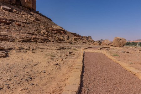 Téléchargez les photos : Chemin de l'art rupestre (pétroglyphes) à Jubbah, Arabie Saoudite - en image libre de droit