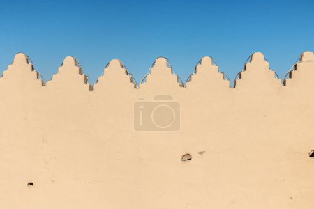 Téléchargez les photos : Mur du château de Zabal (Zaabal) à Sakaka, Arabie Saoudite - en image libre de droit