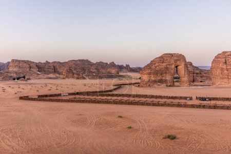 Foto de Formación rocosa de Jabal Al-Fil (Elephant Rock) cerca de Al Ula, Arabia Saudita - Imagen libre de derechos