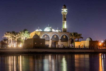 Téléchargez les photos : Mosquée Abdul Qadir Faqih sur la promenade Corniche à Jeddah, Arabie Saoudite - en image libre de droit
