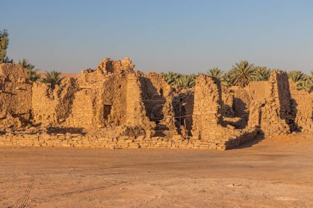 Foto de Antiguas ruinas del barrio de Al Dar 'i en Dumat al Jandal, Arabia Saudita - Imagen libre de derechos