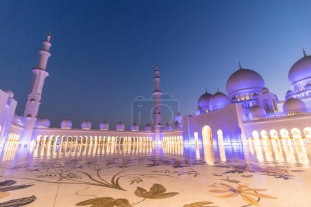 Photo for Courtyard of Sheikh Zayed Grand Mosque in Abu Dhabi, United Arab Emirates. - Royalty Free Image