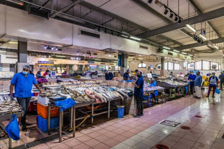 Photo for ABU DHABI, UAE - OCTOBER 15, 2021: Fish stalls at Al Mina Market  in Abu Dhabi, United Arab Emirates. - Royalty Free Image