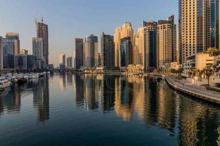 Téléchargez les photos : Vue de Dubai Marina, Émirats arabes unis
. - en image libre de droit