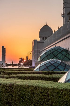 Photo for Sunset at Sheikh Zayed Grand Mosque in Abu Dhabi, United Arab Emirates. - Royalty Free Image