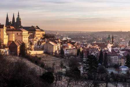 Téléchargez les photos : Vue du matin de Prague, République tchèque - en image libre de droit