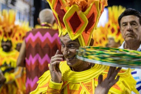 Téléchargez les photos : Rio, Brésil - 22 avril 2022 : Samba School Portela in the Rio Carnival, held at the Marques de Sapucai Sambadrome - en image libre de droit