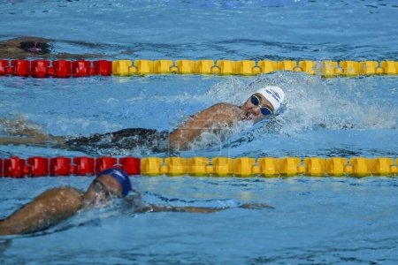 Téléchargez les photos : Santiago, Chili, 25 octobre 2023, Beatriz Pimentel (BRA) lors du 1500 m nage libre féminin aux Jeux panaméricains de 2023 - en image libre de droit