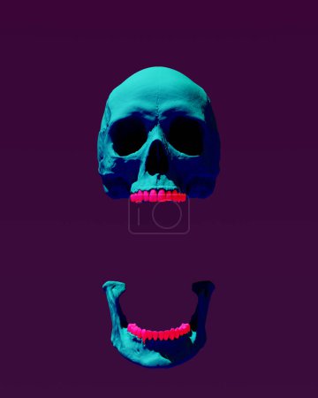 Foto de Mandíbula del cráneo azul Dientes flotantes rosados Soleado Cielo azul oscuro Fondo Alto contraste Gen Z Kitsch Style 3d illustration render digital rendering - Imagen libre de derechos