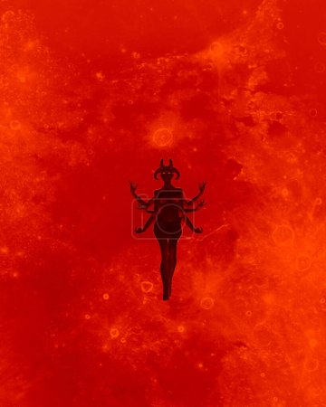 Foto de Luna de sangre vampiro flotante demonio paranormal oculto Halloween horror rojo naranja 3d ilustración renderizado digital - Imagen libre de derechos