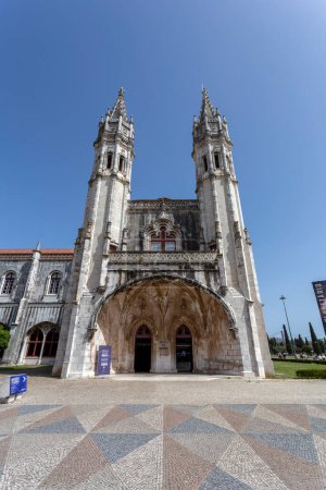 Téléchargez les photos : Lisbonne, Portugal - 04 03 2023 : Le Musée de la Marine lors d'une journée d'été à Lisbonne. - en image libre de droit