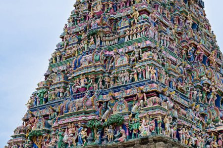 Téléchargez les photos : La tour de porte du temple de Kapaleeshwarar à Mylapore, Chennai, Inde - en image libre de droit