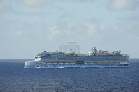 Téléchargez les photos : Mer des Caraïbes, Nassu - 28 Jan 2024 : Icône des mers lors de son voyage inaugural - en image libre de droit