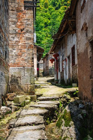 Téléchargez les photos : Vues sur Xiongcum Ancient Village près de Guilin dans la région autonome de Guangxi Zhuang dans le sud-ouest de la Chine - en image libre de droit