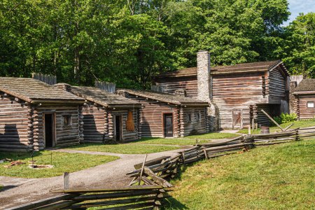 Téléchargez les photos : Outside view of the Kentucky historical state park of Fort Boonesborough, Kentucky, USA - en image libre de droit