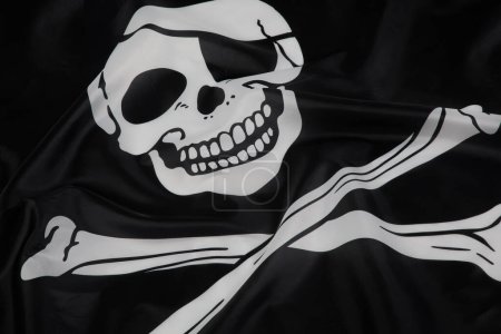Téléchargez les photos : Crâne et os croisés des pirates noirs Drapeau aka le Jolly Roger - en image libre de droit
