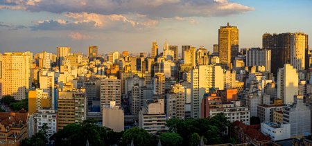 Foto de Crepúsculo en la ciudad de Sao Paulo, Brasil, Sudamérica - Imagen libre de derechos