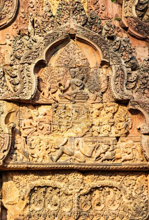 Foto de Banteay Srey es un templo camboyano del siglo X dedicado al dios hindú Shiva. Situado en la zona de Angkor Wat, Camboya, Sudeste Asiático - Imagen libre de derechos
