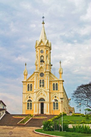 Foto de Iglesia de Nossa Senhora das Brotas, Construida en 1928, Entre Ríos de Minas,, Brasil, América del Sur con espacio para copias - Imagen libre de derechos