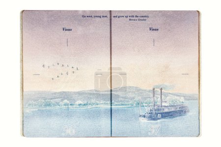 Téléchargez les photos : Passeport américain avec timbres de sortie et d'entrée isolés sur fond blanc avec espace de copie - en image libre de droit