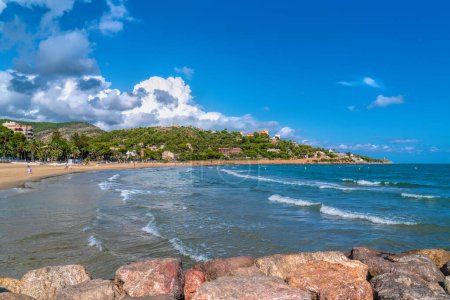 Foto de Benicassim España azul mar Mediterráneo Costa del Azahar en verano - Imagen libre de derechos