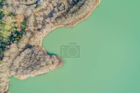 Luftaufnahme einer Lagunenküste