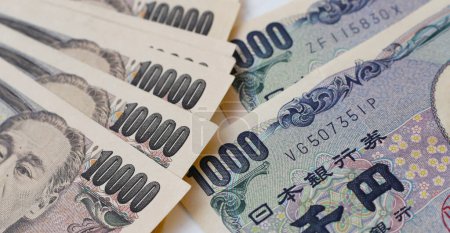 Foto de Billete japonés 10.000 yenes. Dinero japonés - Imagen libre de derechos