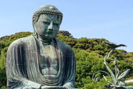 La gran estatua de buddha en Kamakura, Japón
