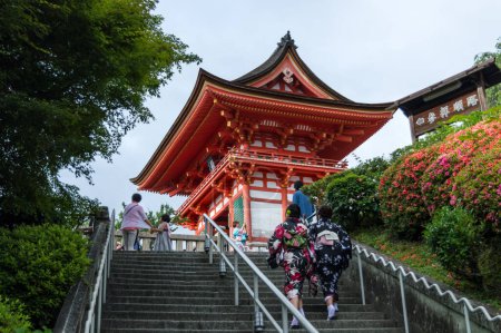 Téléchargez les photos : Vue d'un temple à Kiyomizu-dera, Kyoto - en image libre de droit