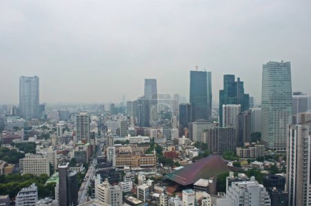 Téléchargez les photos : Vue aérienne de Tokyo skyline, Japon - en image libre de droit