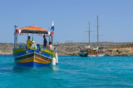 Téléchargez les photos : Un bateau de pêche traditionnel de Malte - en image libre de droit