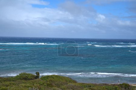 Téléchargez les photos : Mer orageuse le long de l'île de Sainte Croix dans les îles Vierges - en image libre de droit