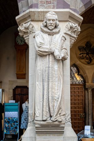 Foto de Estatua de Francis Bacon en la Universidad de Oxford Museo de Historia Natural en Oxford, Oxfordshire, Reino Unido en 25 Marzo 2023 - Imagen libre de derechos