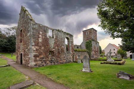 Téléchargez les photos : Ruines de St Andrew's Kirk Ports - ancienne église de North Berwick, East Lothian, Écosse, Royaume-Uni, le 28 septembre 2023 - en image libre de droit