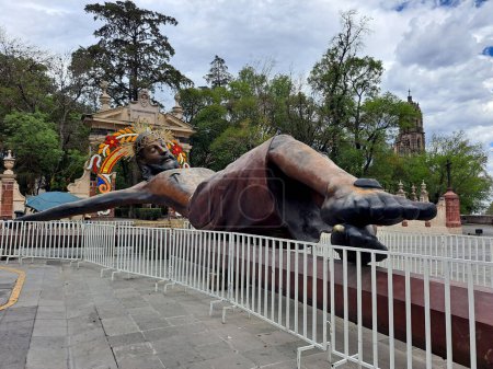 Photo for Tepotzotlan, State of Mexico, Mexico - Jul 12 2023: Giant sculpture of the Lord of the Niche, 15 meters high, is already in this municipality and will be placed on the Tres Cabezas hill, in the Sierra - Royalty Free Image